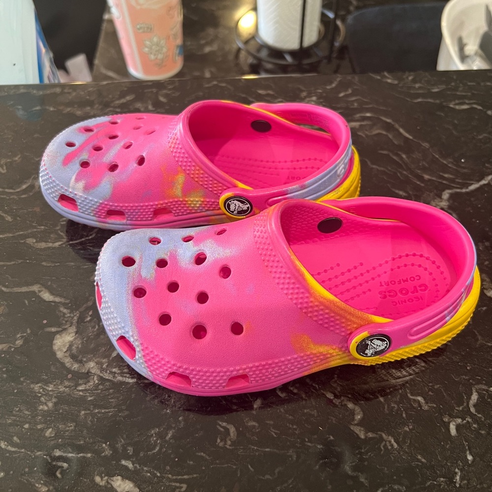 Crocs